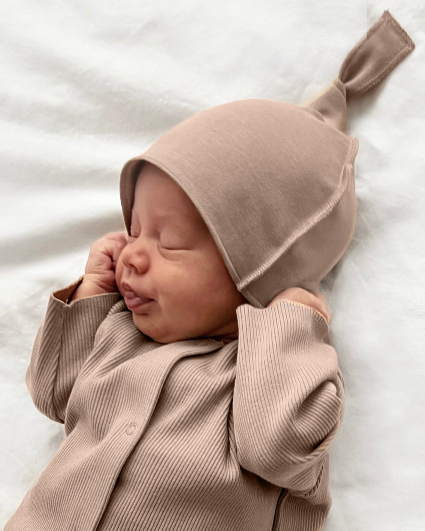 BABY HAT 6M