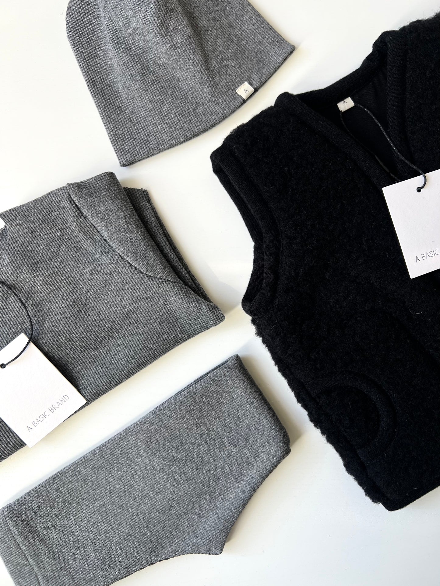 WOOL VEST WITH LINING